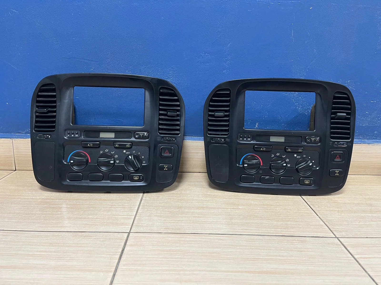 A/C Control Panel — LC100 (Ex-Japan)